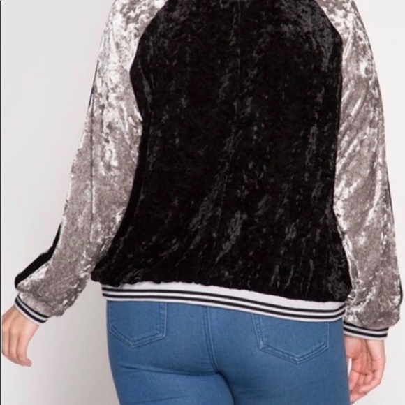 Plus Sz Black/Silver Crushed Velvet Jacket - Picture 2 of 3
